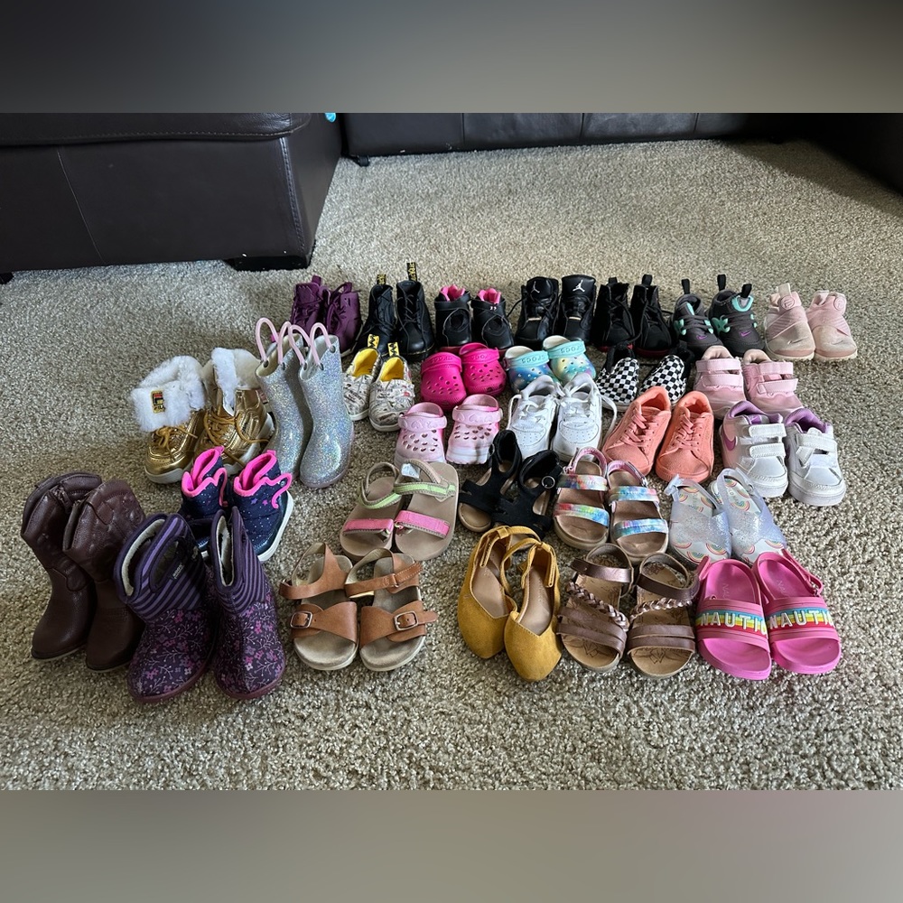 They are all in good condition some are even brand new. Nike and more.